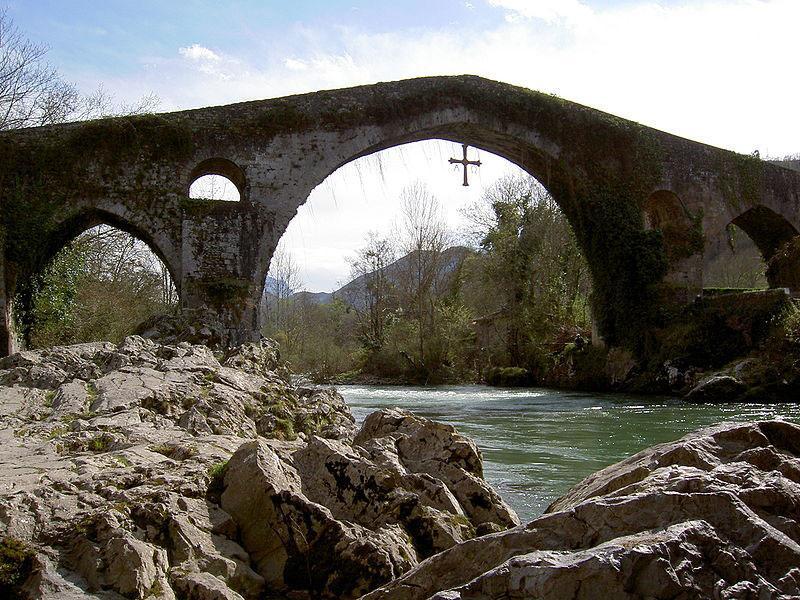 Apartamento Cangas Relax Onís エクステリア 写真